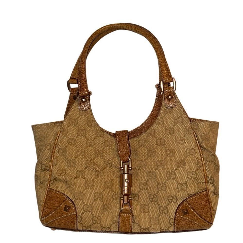 Gucci Brown Shoulder Bag with Bamboo Detail - Picture 2 of 13